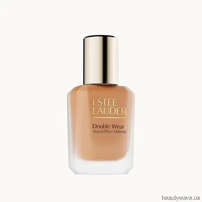 Ich bin Makeup-Artist und Beauty-Redakteurin mit fettiger Haut&mdash;das sind die Foundations, die ich tatsächlich benutze.