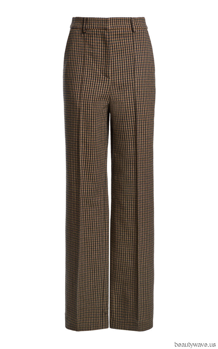 Si quieres que tus zapatillas se vean elegantes (no básicas), úsalas con estos pantalones en lugar de jeans.