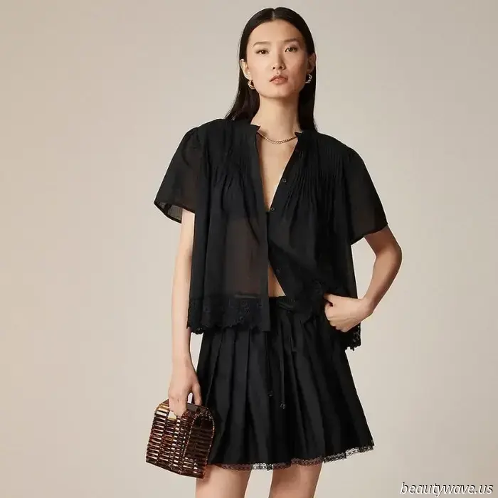 I'm a stylist—here are the 10 summer items I suggest to all my clients.