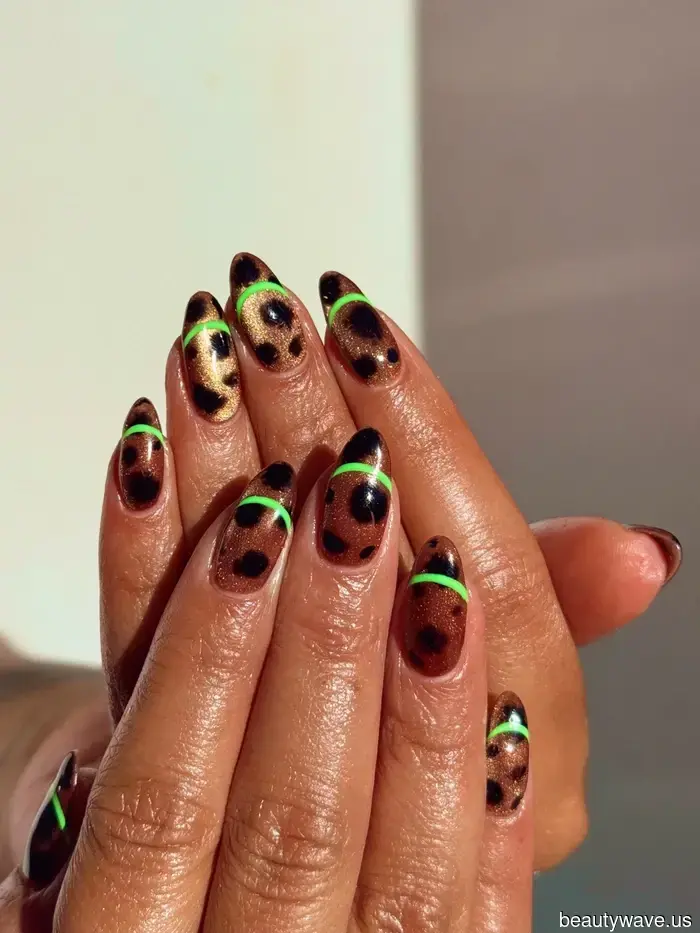 It's Official: This Is the Most Stylish Way to Sport Short Nails.