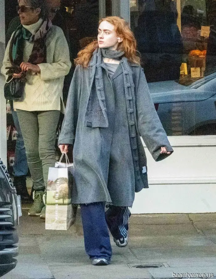 No, Not Leggings—Casual Pants That Trendy New Yorkers Are Wearing With Sneakers Instead