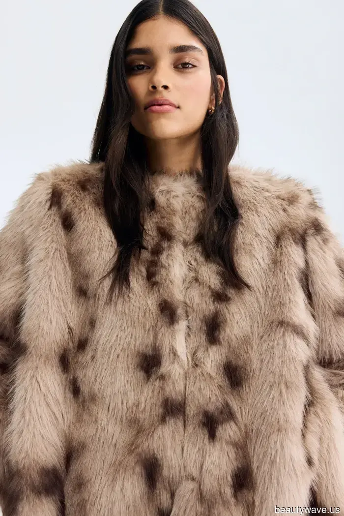 H&M's New-In section features an array of luxurious, anti-trend items—15 stylish pieces you won’t want to miss.