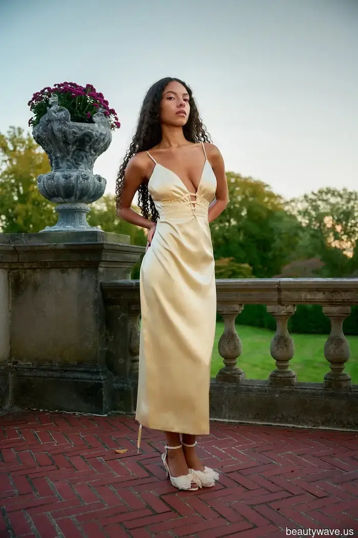 Von Rope Sandalen bis zu Nap Dresses, 25 trendige Teile, die NYC-Redakteure einkaufen