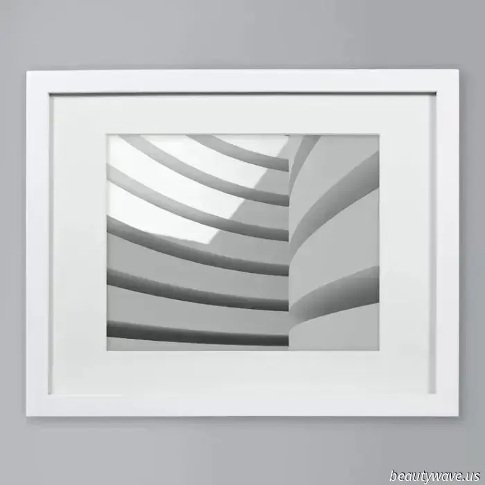 Our Graphic Designer's Chicago apartment resembles that of a luxury hotel.