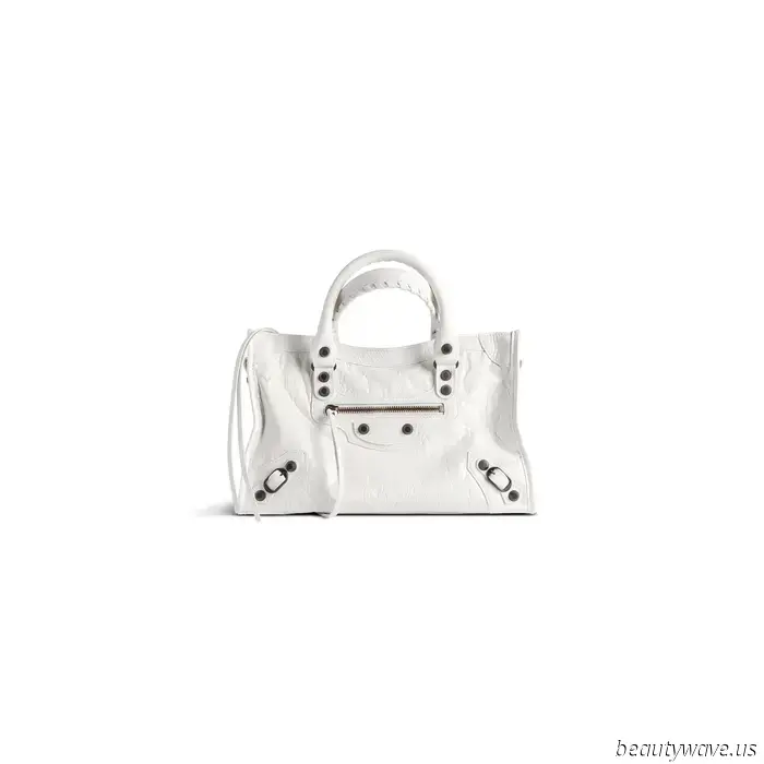 Kourtney Kardashian e Ashley Olsen concordano: questa borsa resiste a tutti i cicli della moda
