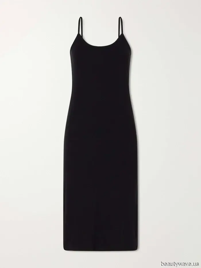 Se compri solo un vestito quest'estate, fallo con questa semplice silhouette anni '90.