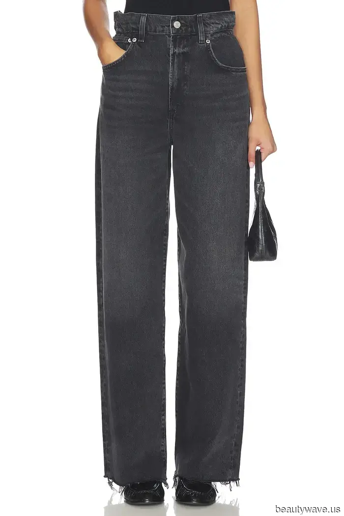 Following a break, it’s now officially stylish to pair this "outdated" jeans trend with heels once more.