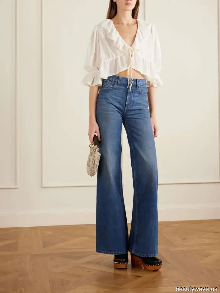 Prendi i tuoi jeans e la borsa a cestino&mdash;Questa tendenza della blusa virale segna l'inizio ufficiale della primavera boho