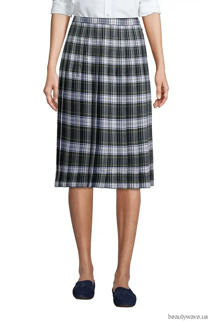 Even if you're not a fan of plaid shirts, these 5 outfit suggestions will make you think differently.