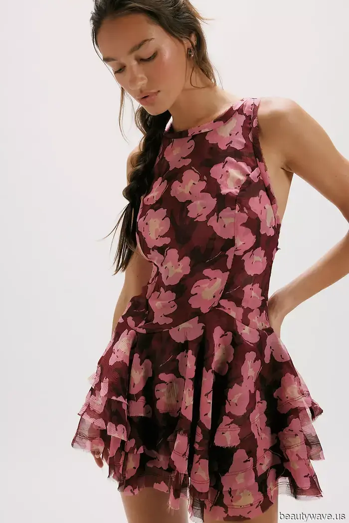 Not White Dresses—This Is the New Summer Dress Trend That’s Gaining Popularity Right Now
