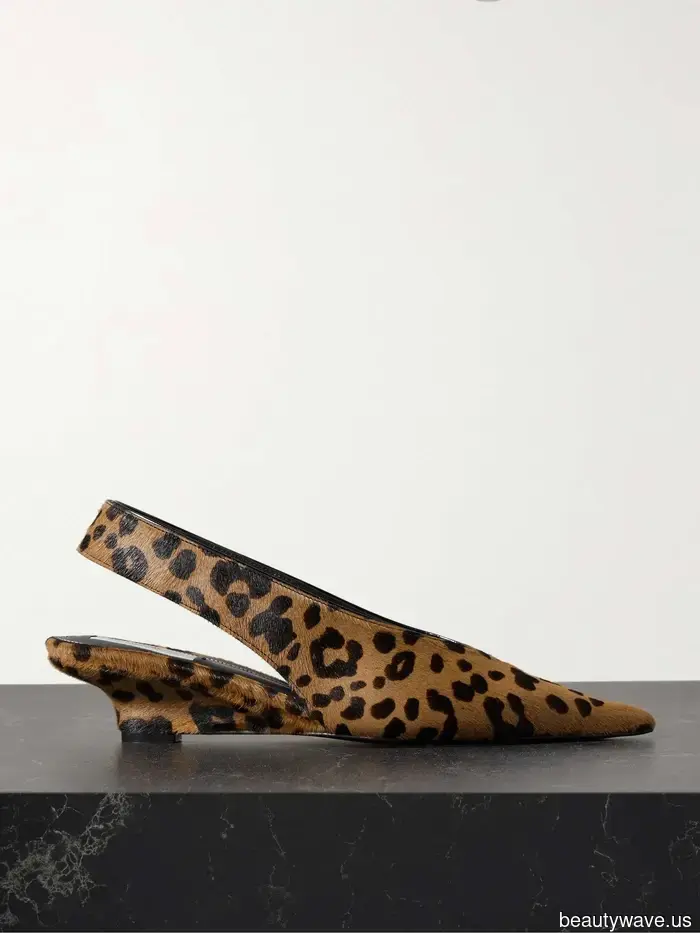 Desde el estampado de cebra hasta el de ciervo, la gente de moda no puede dejar de usar zapatos con estampado animal.