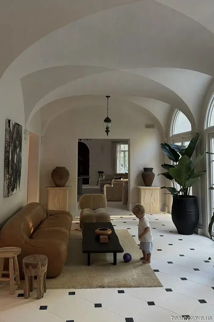 After a year of living out of suitcases, here’s everything I’m purchasing now.