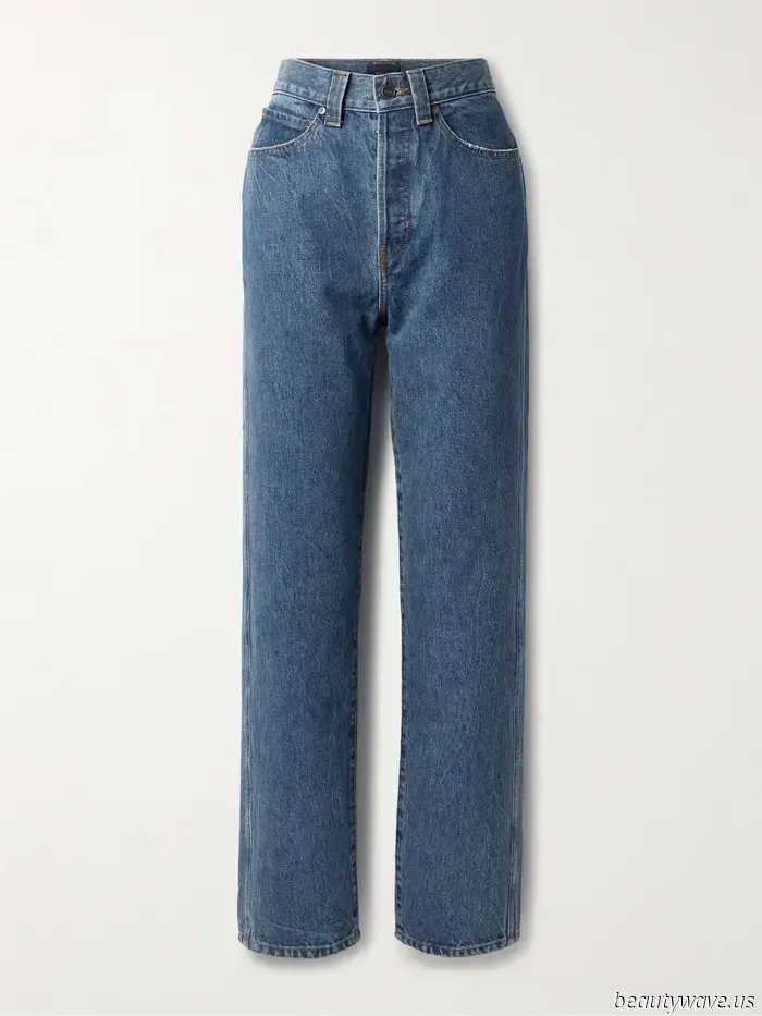 Is it just me, or are all the trendy girls opting for this denim style instead of baggy jeans?