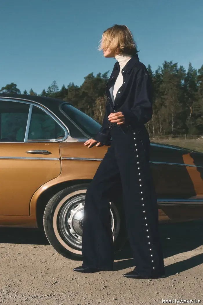 Not combats, capris, or jellies—these are the surprising 90s trends we anticipate will make a comeback in 2026.