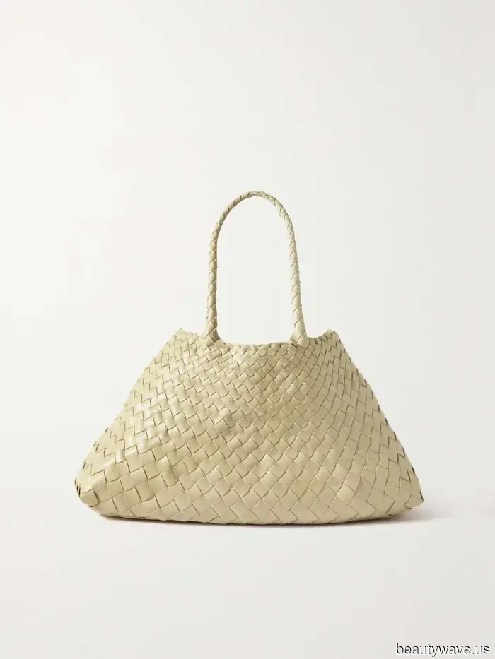 Se vuoi il guardaroba minimalista più chic di quest'estate, assicurati che includa questo, questo e questo.