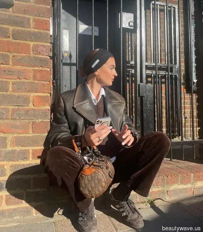 Plötzlich sind Cordhosen zurück&mdash;das sind die 4 Schuhtrends, mit denen sie am schicksten aussehen