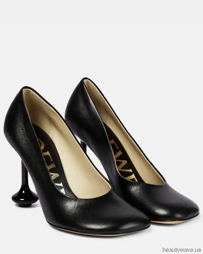 Las personas de moda en toda Europa saben que estos son los mejores zapatos para llevar con vestidos negros.