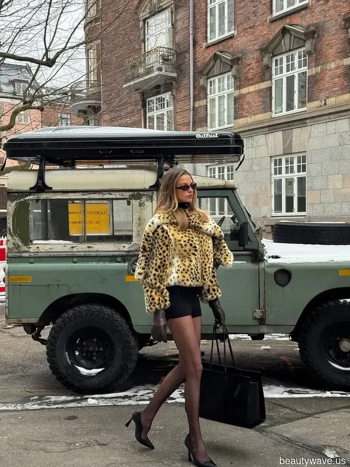 Every Stylish Girl Is Already Rocking This Chic Outfit Pairing for Spring.