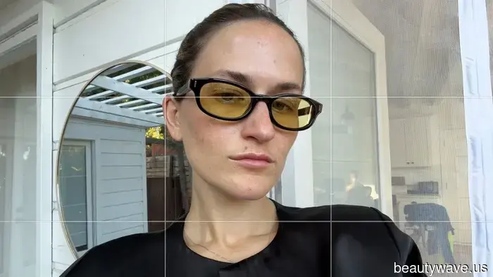Hecho: Las gafas de sol que todos los editores de WWW están usando se agotarán para el 1 de agosto.