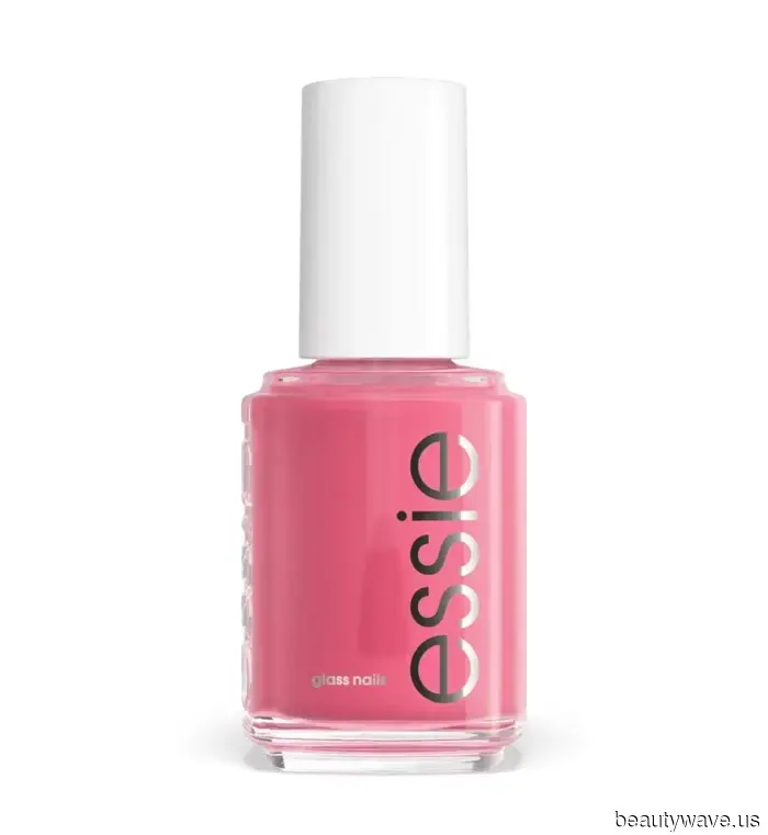 From Glassy Nails to Smudged Lips, Here Are the 6 Beauty Trends Shaping 2026