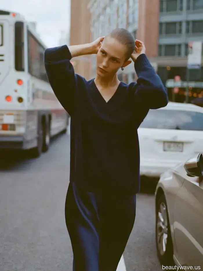 Si quieres encajar con la gente de moda este otoño, cambia tus sudaderas básicas por esta alternativa actual.