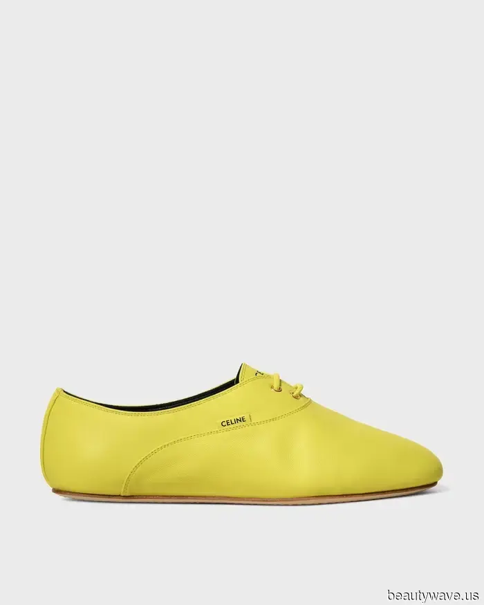 Trainers Are a Key Autumn Capsule Item—6 Styles That Will Be Popular Among Fashionable Individuals in 2026.