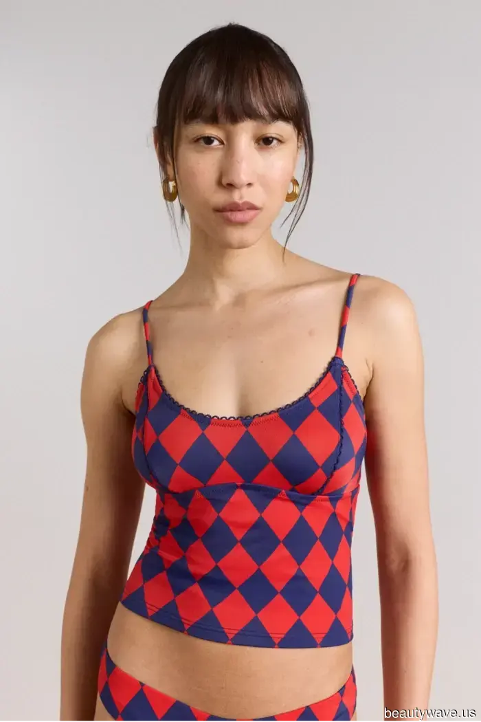 Auf Wiedersehen, schwarze Bikinis&mdash;Gen Z bevorzugt diesen cooleren Schwimmtrend, der nach 2026 fühlt.