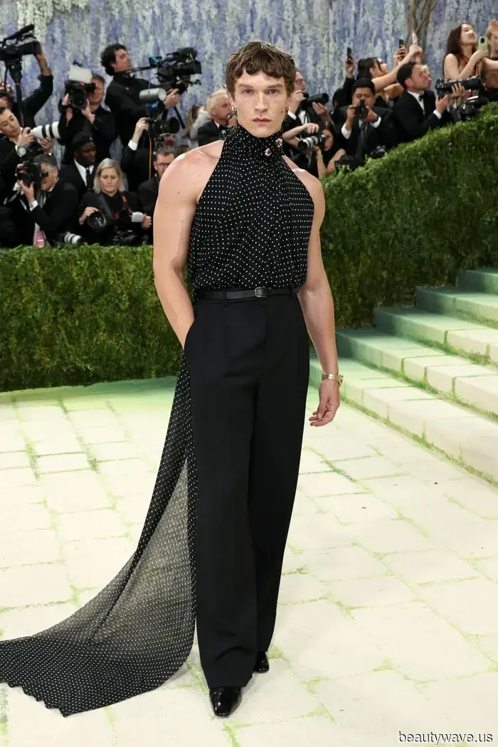 The 2026 Met Gala Red Carpet Outfits That Took Our Breath Away