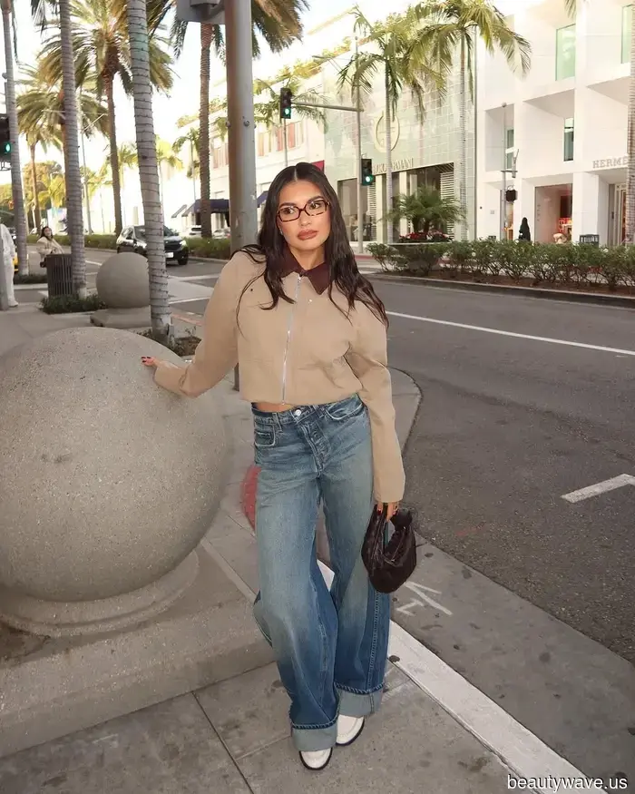 Breaking News: The Denim Wash That Will Rule Every Stylish Look This Fall