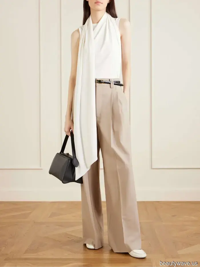 5 Blouse Trends That French Women Will Combine With Jeans, Skirts, and Trousers in 2026