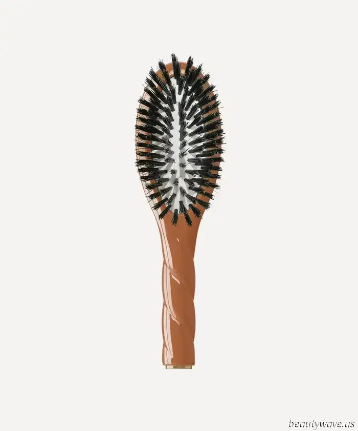 Apologies Labubu, this French hairbrush is the most stylish handbag accessory favored by fashionistas.
