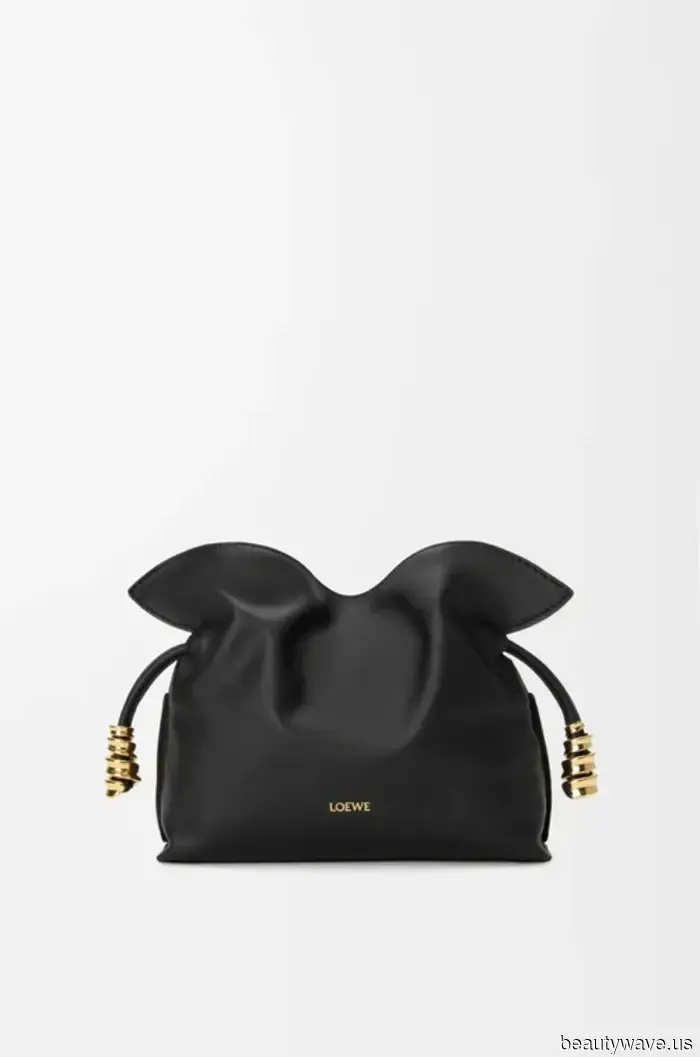 Tra tutte le nuove borse di design, le donne eleganti continuano a tornare a questo stile senza tempo e anti-tendenza.