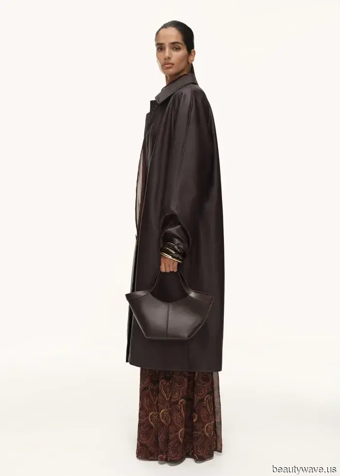 Più chic del cammello e altrettanto versatile del nero: questo è il colore del cappotto che le persone eleganti indossano questo inverno.