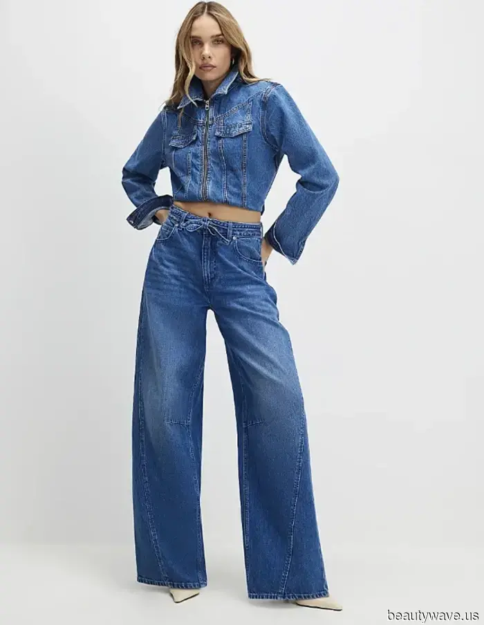 Gen Z and Millennials are in consensus—this previously unfashionable jeans trend is essential for achieving an elegant look with little effort.