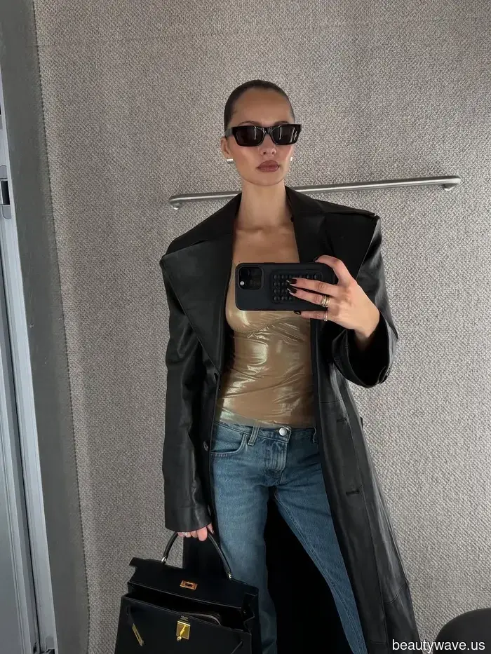 Wenn Sie Jeans zu einer Feiertagsveranstaltung tragen möchten, tragen Sie sie so, so und so.