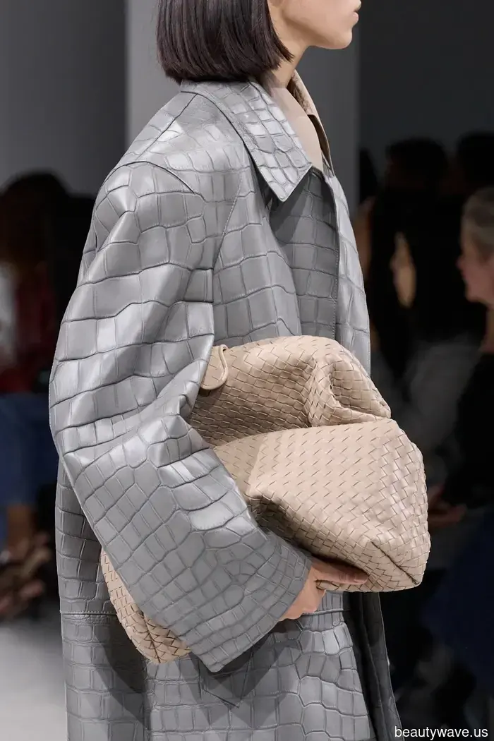 5 Farbtrends 2026, die ich mir bereits von Louise Trotters Debüt bei Bottega Veneta stehle