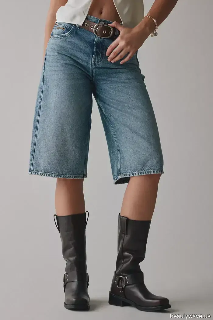 It-Girls in ihren 20ern sind sich einig: Das sind die schicken Trends für flache Schuhe, die Ihre Shorts von Sommer zu Herbst bringen.