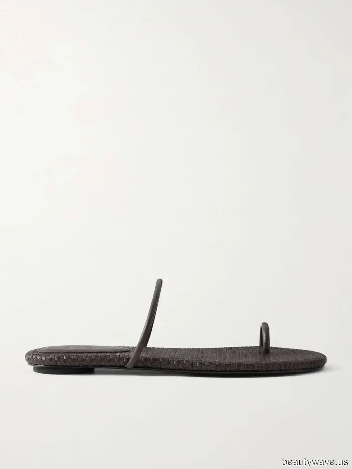 I Jeans Stovepipe Sono Lo Stile Della Stagione&mdash;5 Sandali Che Stanno Davvero Bene Con Loro