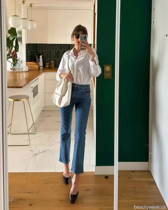 Statt Ballerinas tragen schicke Frauen cropped Flared Jeans mit diesem französischen Schuhtrend.