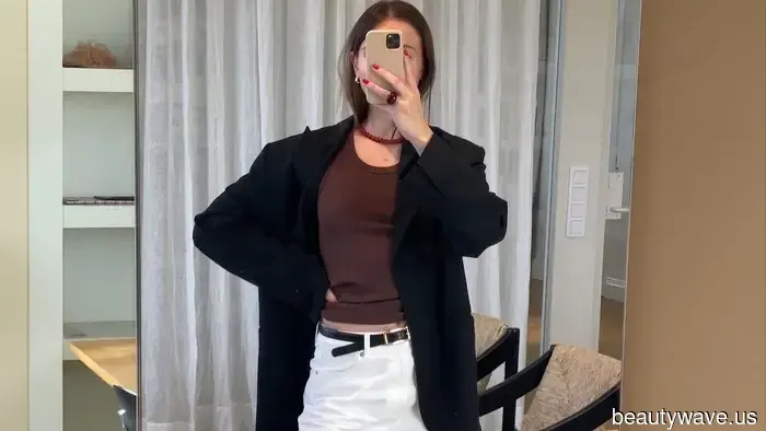 5 schicke Denim-Outfits für das Ende des Sommers, die dich wie eine Modeperson aussehen lassen