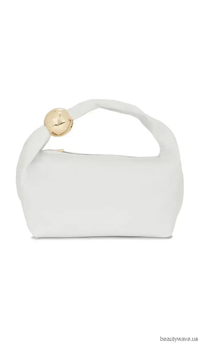 I'm Experiencing Summer Wardrobe Fatigue—These 50 Finds from Revolve Are Refreshing Me Right Now