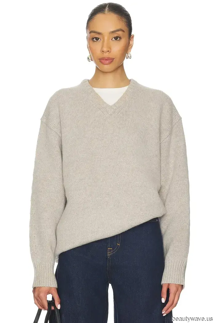 Está bien, quedan menos de 24 horas para aprovechar la venta en todo el sitio de Revolve&mdash;11 artículos que deberías considerar.