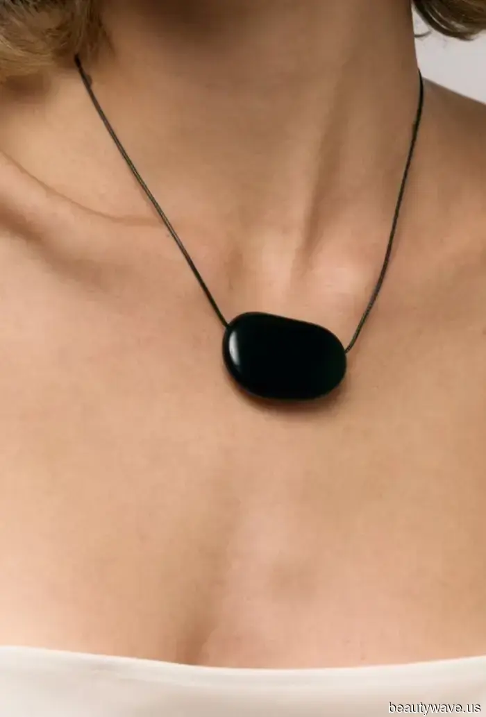 From Pendant Necklaces to Cocktail Watches, These Jewellery Trends Are Shaping Luxury in 2026.