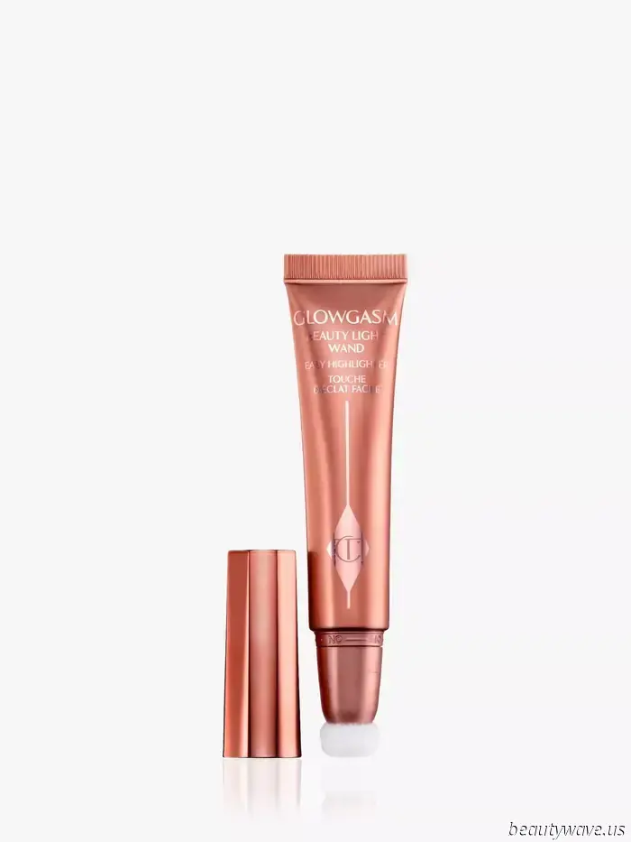 Suddenly, my whole makeup bag is filled with shimmery blushes—11 radiant formulas that I'm completely obsessed with.