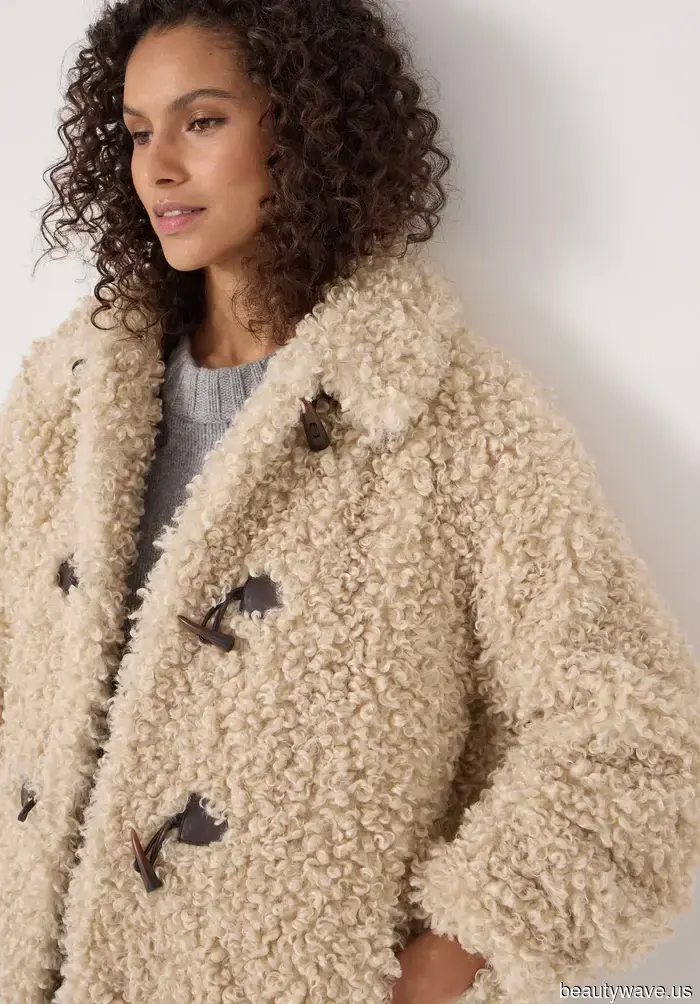 I requested my fellow fashion editors to curate their favorite winter teddy coats—here’s what they selected.
