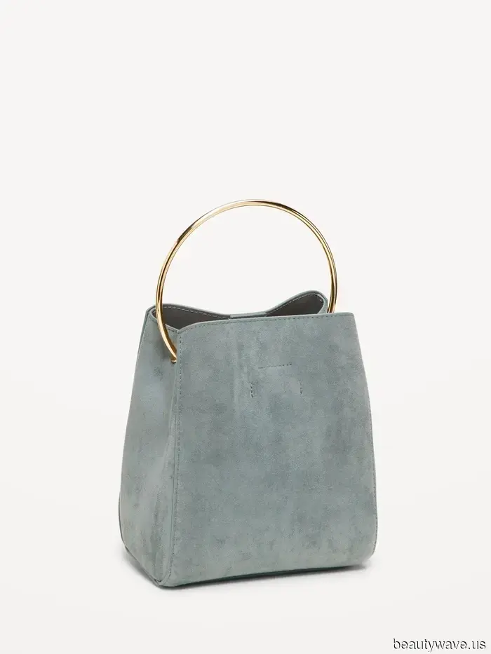 Old Navy только что запустила свою новую коллекцию осенних сумок&mdash;и она выглядит роскошно