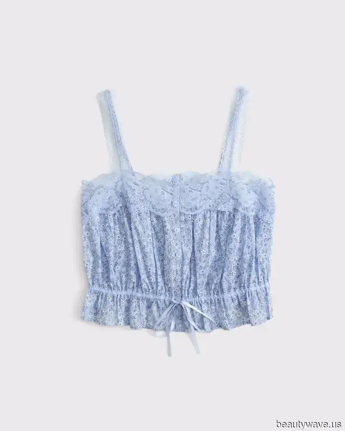 La mia amica mi ha chiesto cosa c'è di buono da Abercrombie RN&mdash;le ho inviato questi 31 pezzi in saldo chic anni '90.