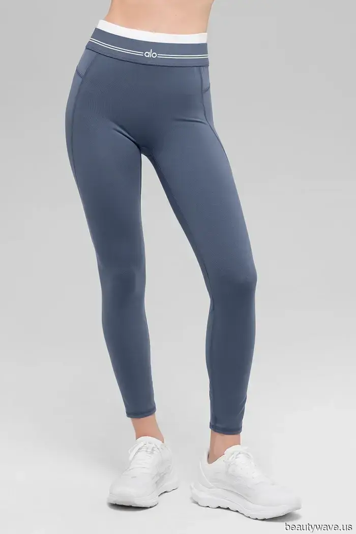 Кендалл Дженнер только что надела самый элегантный цвет леггинсов сезона.