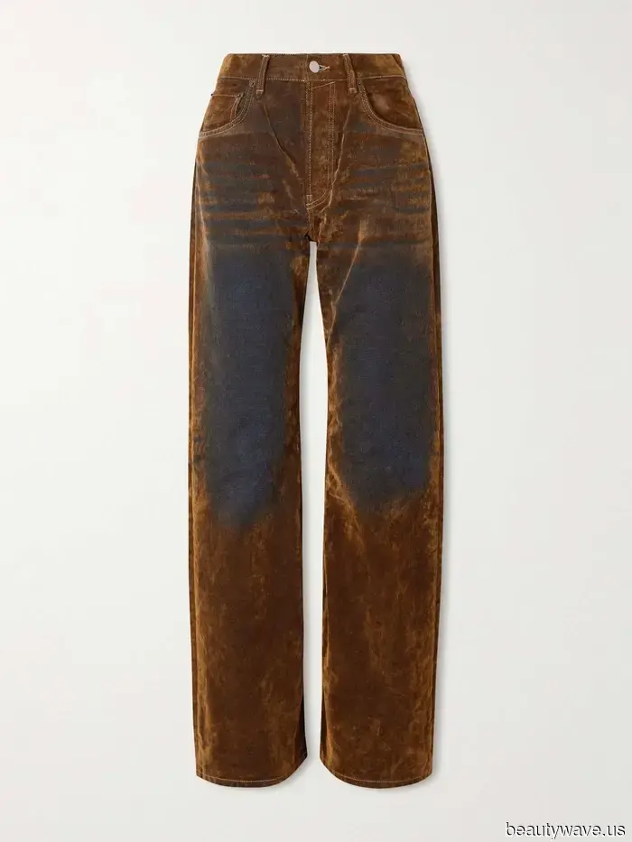 I’ve never been particularly into denim, but these 7 trends have persuaded me to give it a try.