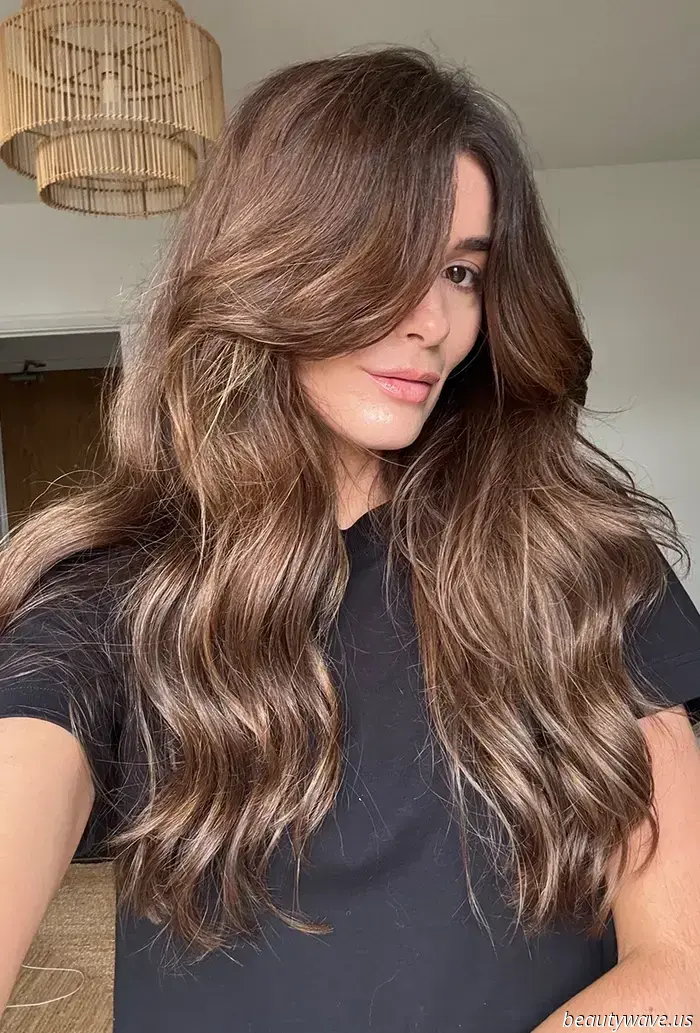 I just switched to Raffia Bronde, and I’m now convinced it’s the ultimate summer hair color.